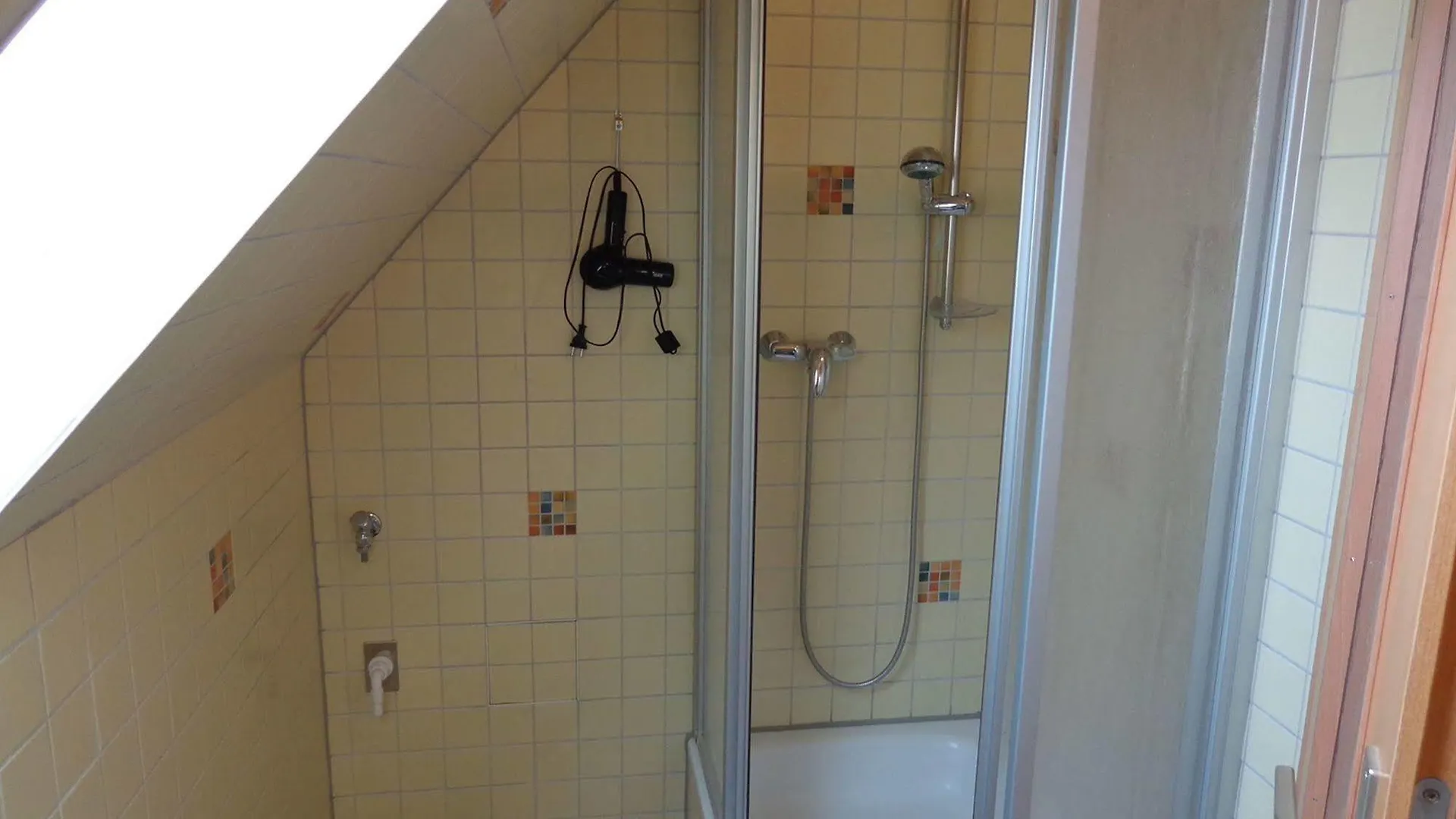 *** Otel Appartements Rehn Dresden Almanya